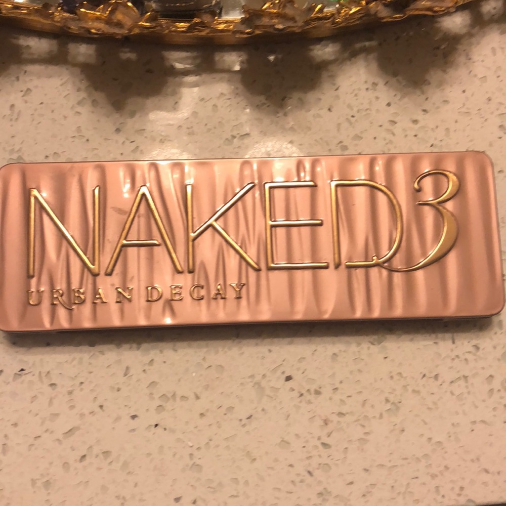 Naked 3 Eyeshadow Palette